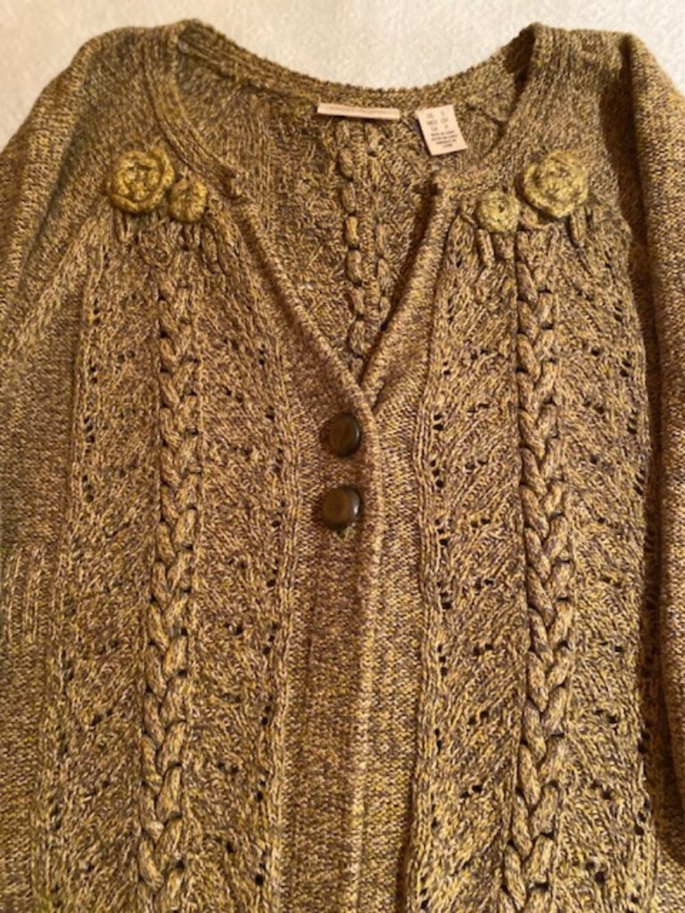 DKNY marled beige and green cable knit details Sz S